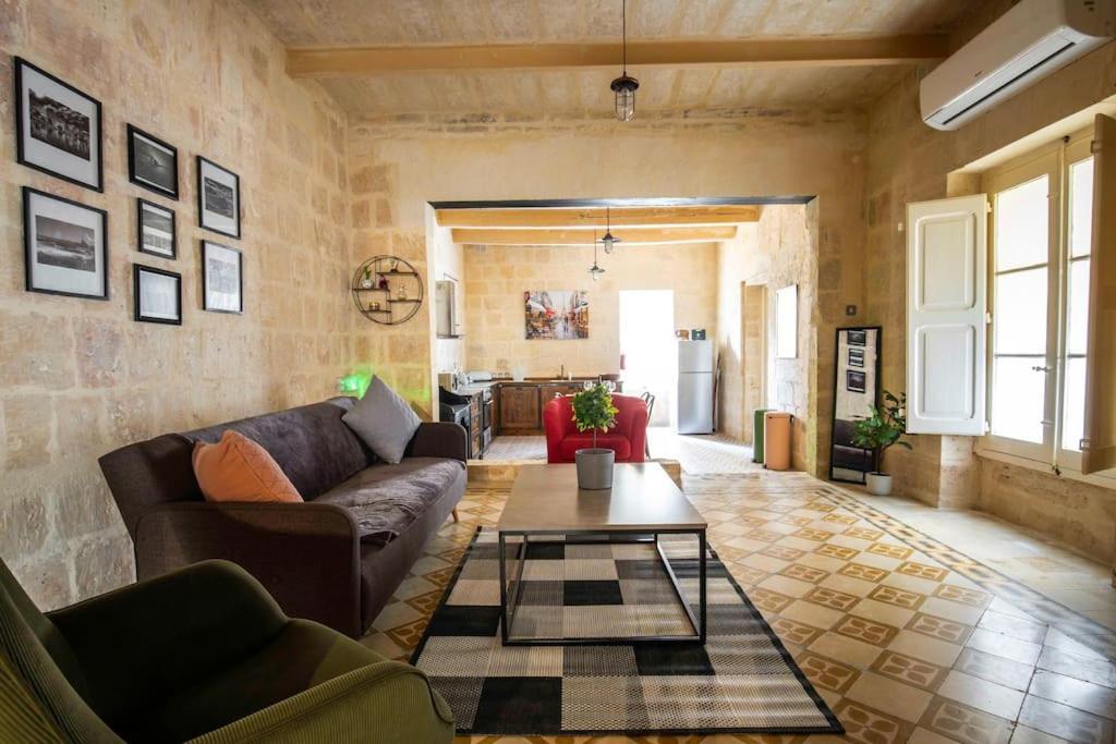 Chic, Stylish & Spacious Flat In Central Valletta Exterior foto