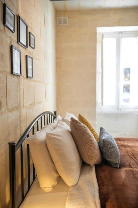 Chic, Stylish & Spacious Flat In Central Valletta Exterior foto