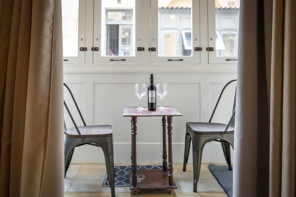 Chic, Stylish & Spacious Flat In Central Valletta Exterior foto