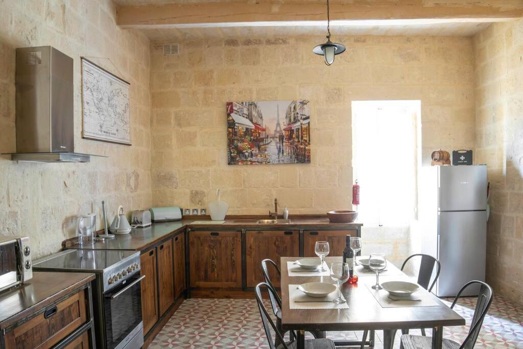 Chic, Stylish & Spacious Flat In Central Valletta Exterior foto