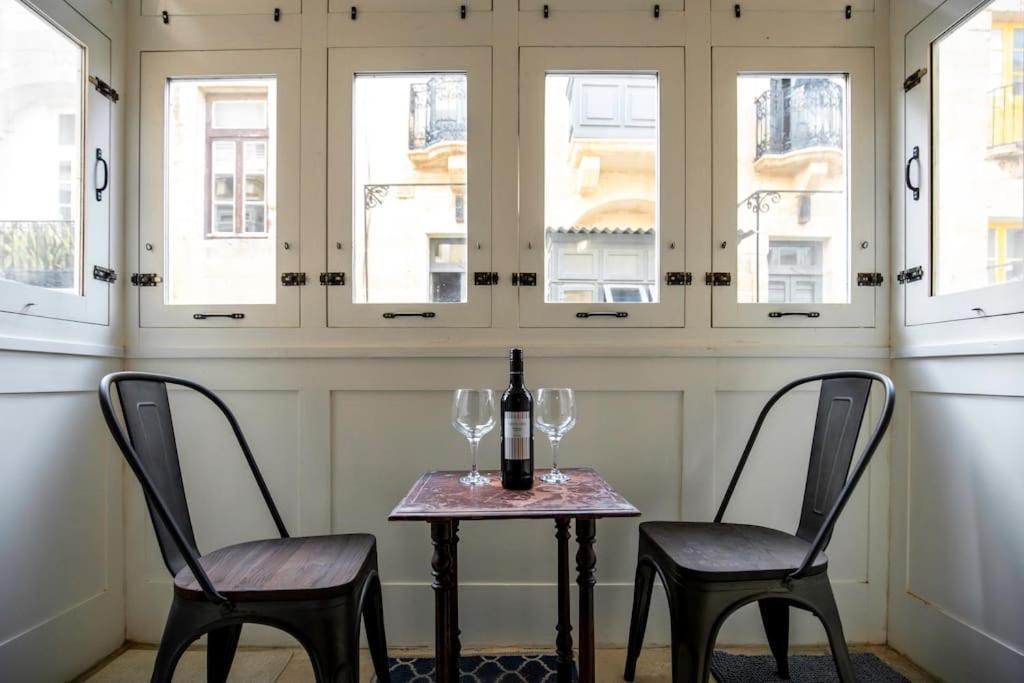 Chic, Stylish & Spacious Flat In Central Valletta Exterior foto