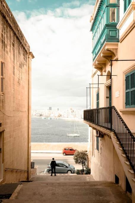Chic, Stylish & Spacious Flat In Central Valletta Exterior foto