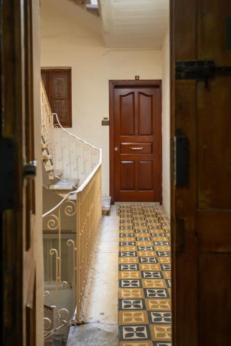 Chic, Stylish & Spacious Flat In Central Valletta Exterior foto